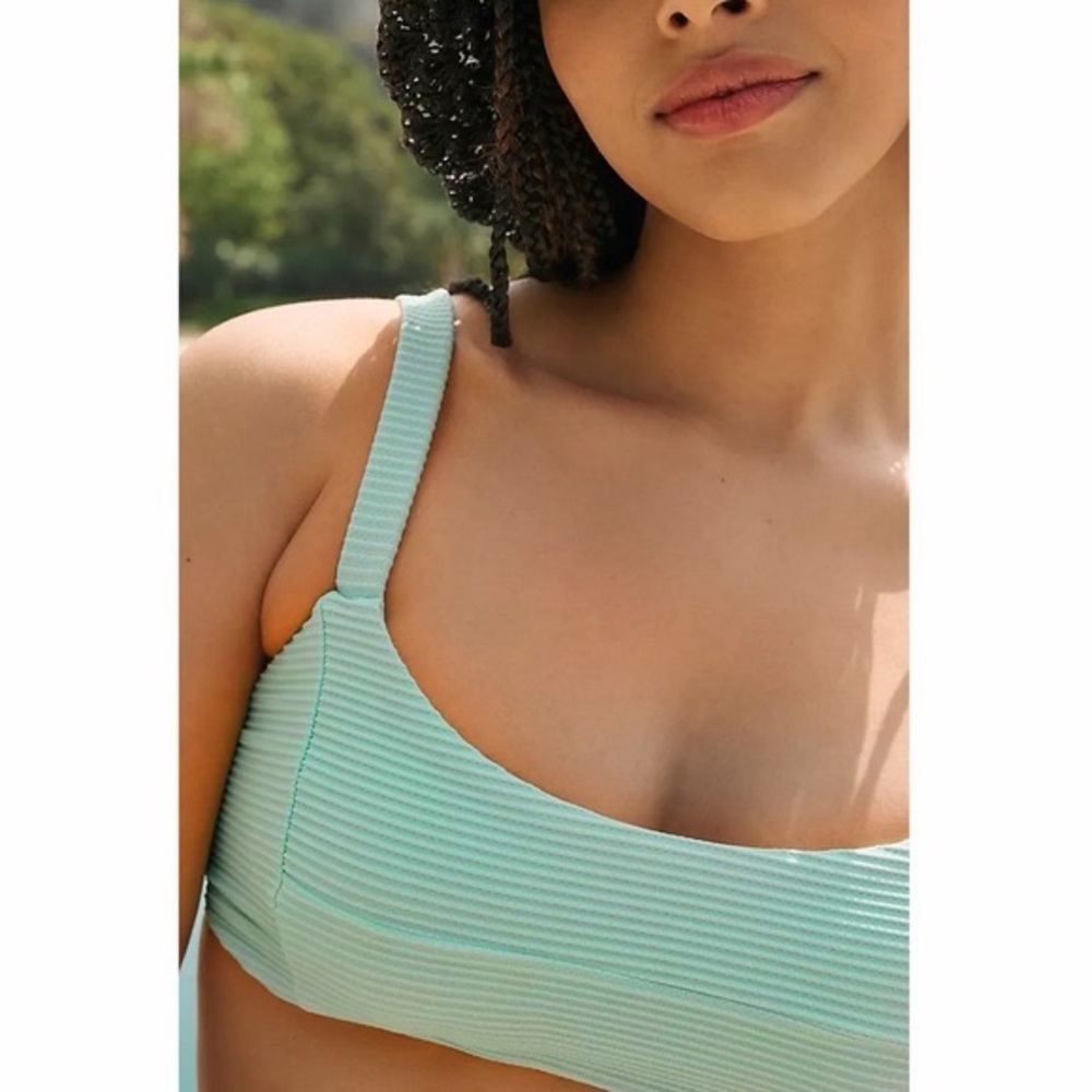 L * SpaceSiE Medium Jess Mint Green Swim Bikini Top New LSpace Anthropologie